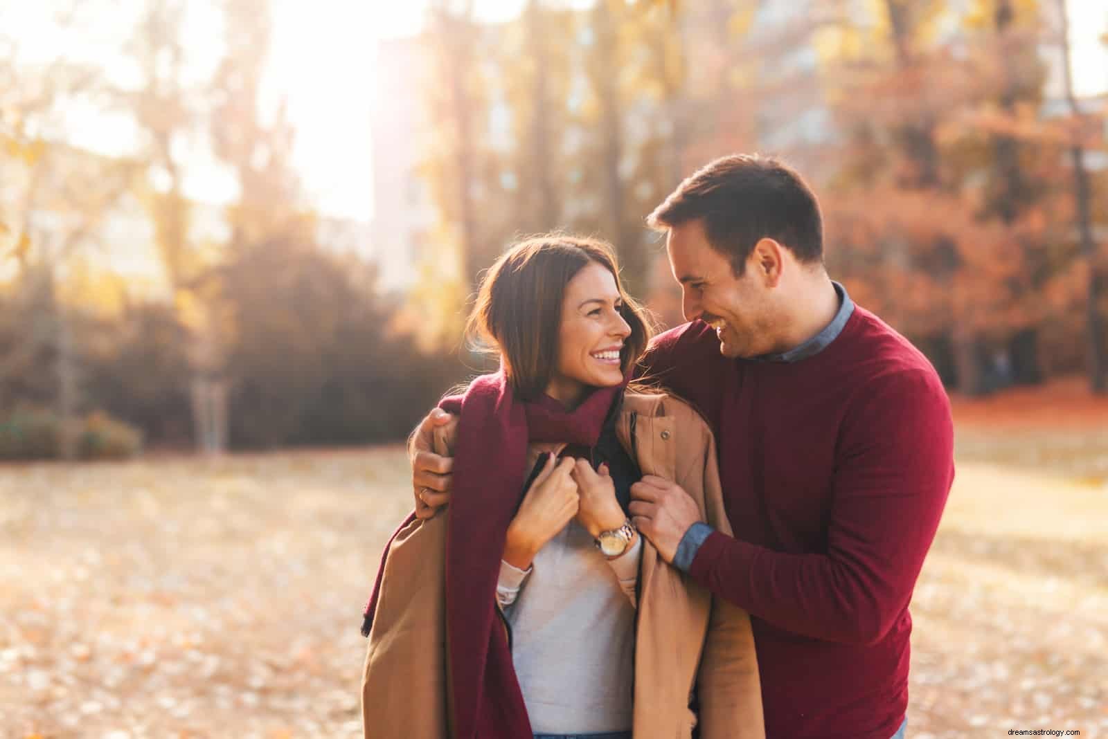 Moon Sign Compatibility: Understanding Emotional Connection in Relationships