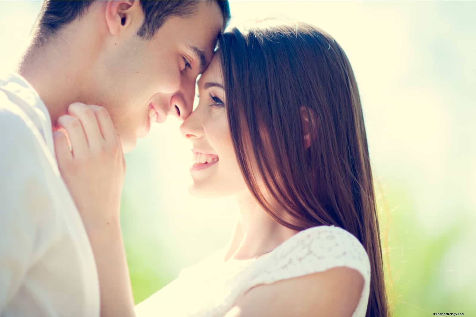 Gemini & Leo Compatibility: Love, Friendship & Romance - Astrological Insights