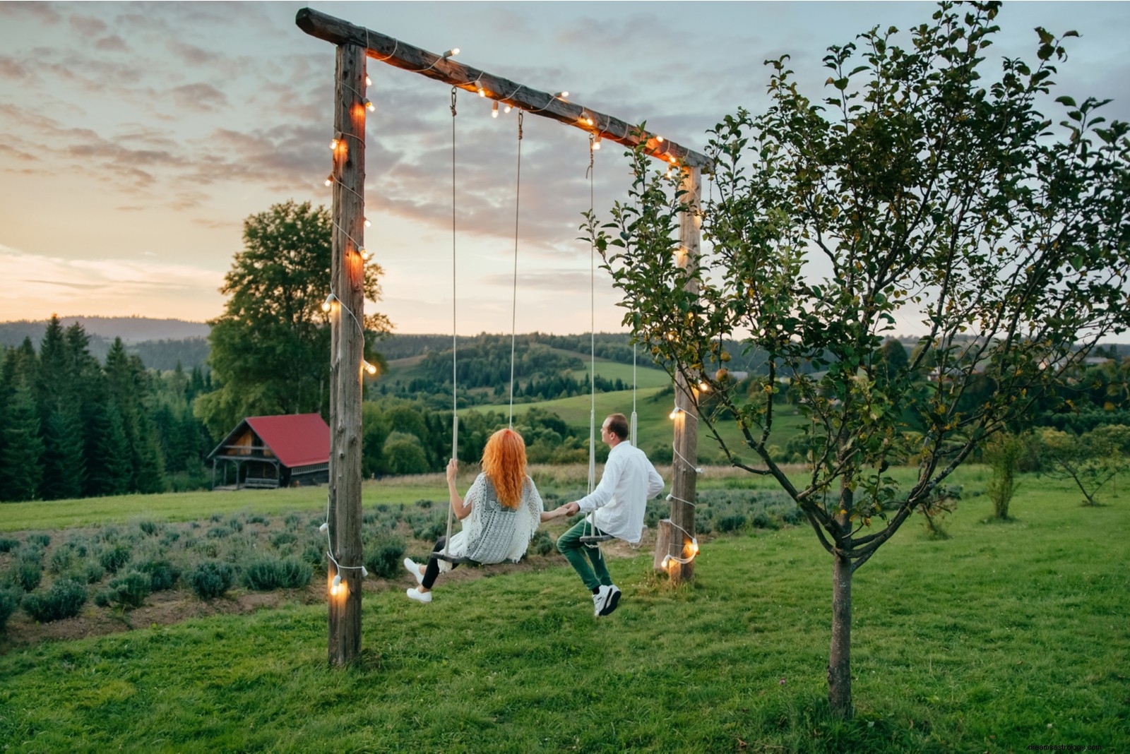 Sagittarius & Capricorn Compatibility: A Deep Dive into Relationships