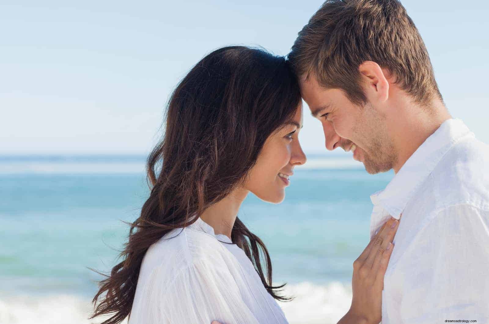 Gemini & Cancer Compatibility: A Deep Dive into Love & Friendship