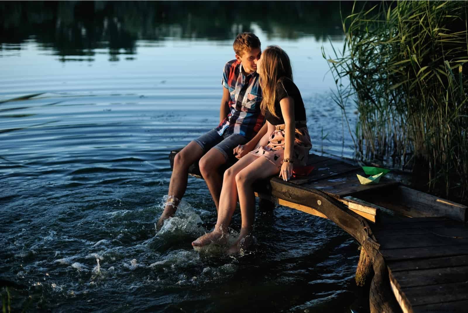 Taurus & Sagittarius Compatibility: Love & Friendship - A Deep Dive