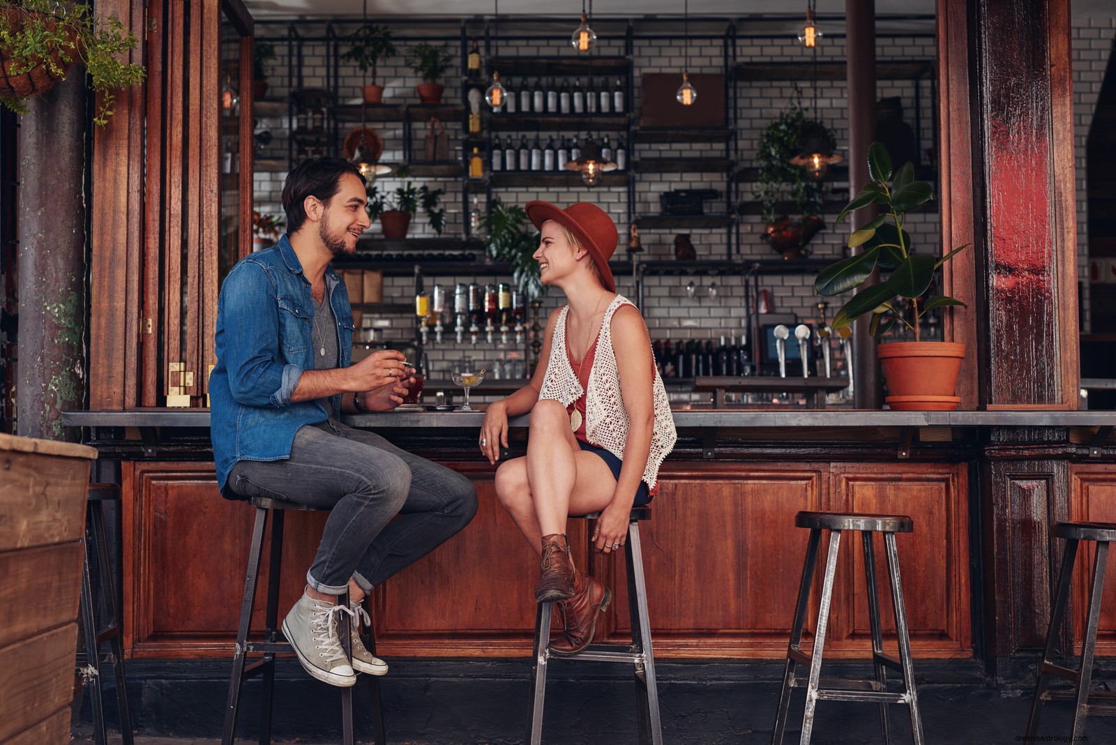Leo & Sagittarius Compatibility: Love, Friendship & Relationship Dynamics