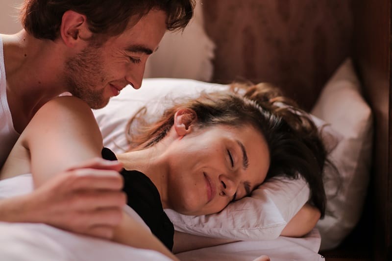 Libra & Sagittarius Compatibility: Love & Friendship - A Detailed Analysis