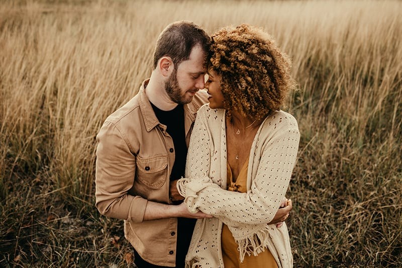 Scorpio Compatibility: Dynamics & Challenges in Relationships