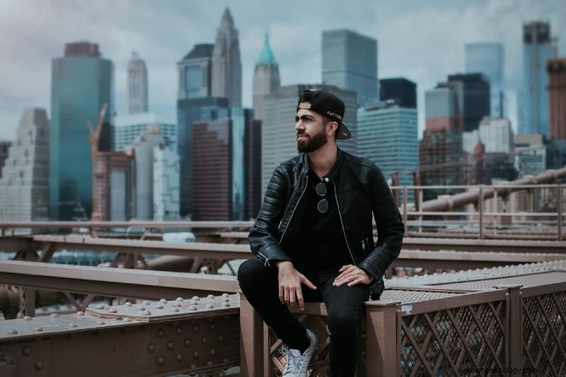Decoding Texting Behavior: What Your Crush s Zodiac Sign Reveals