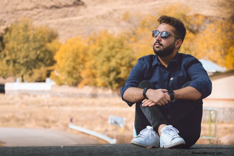 Decoding Texting Behavior: What Your Crush s Zodiac Sign Reveals