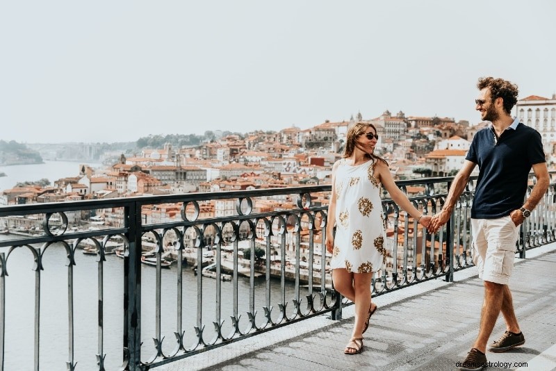 Zodiac Compatibility & Relationship Advice: What Your Sign Reveals