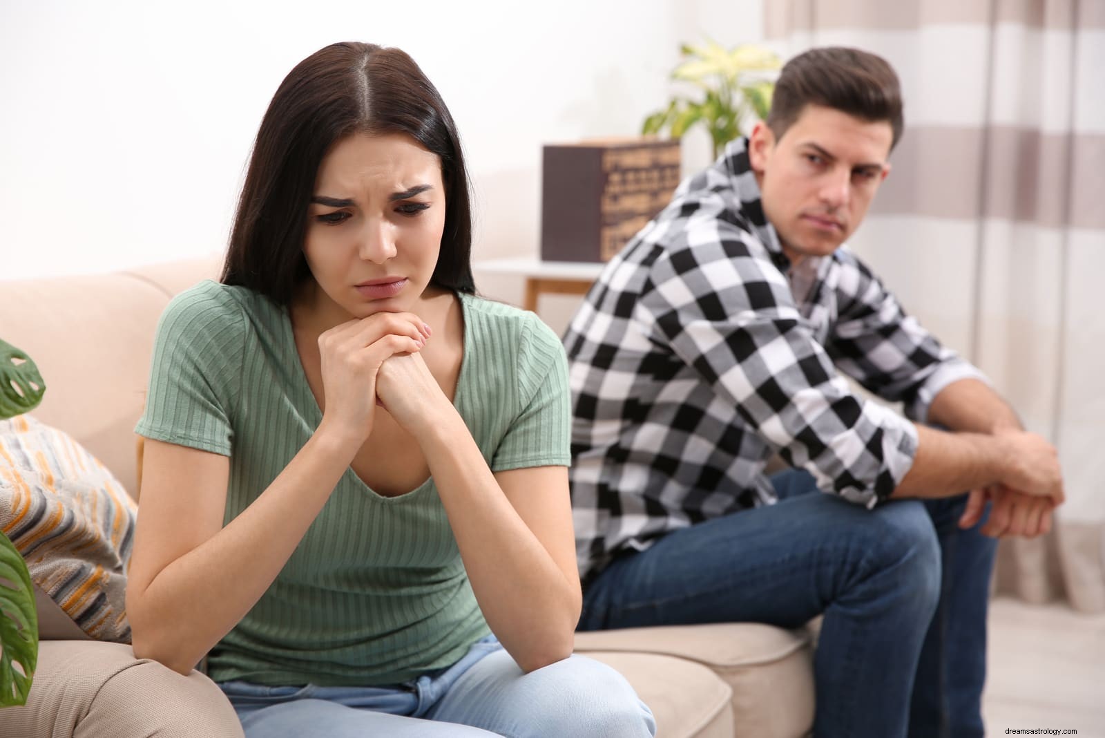 Zodiac Compatibility: The One Relationship to Avoid in 2022