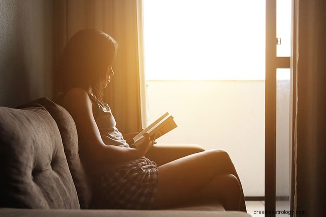 Libra Sun Pisces Moon: Personality Traits & Compatibility