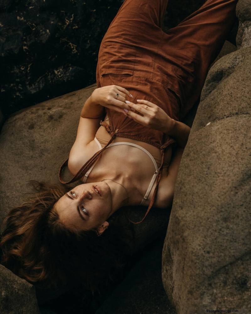 When a Loved One Appears in Your Dreams: The Real Connection Explained