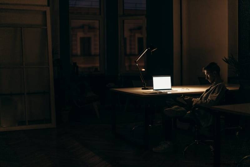 Capricorn Red Flags: How Excessive Ambition Can Backfire