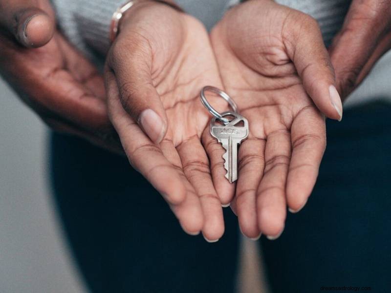 Saturn Return in the 4th House: How Your Home, Family, and Roots Shape Your Future