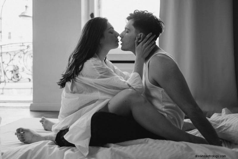 Libra & Gemini Intimacy: Balancing Passion, Playfulness, and Common Challenges