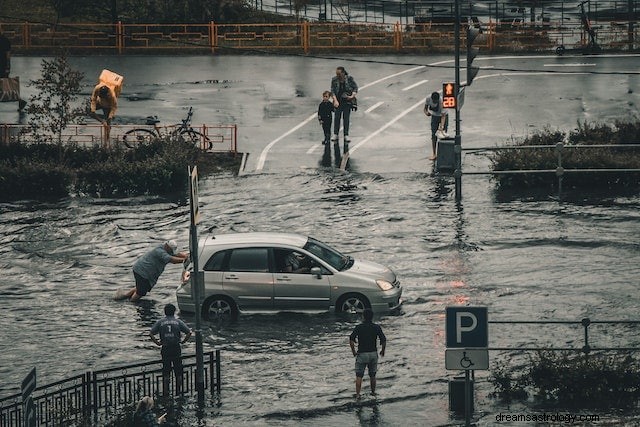 Decoding Dreams of Escaping a Flood: What They Reveal About Your Life