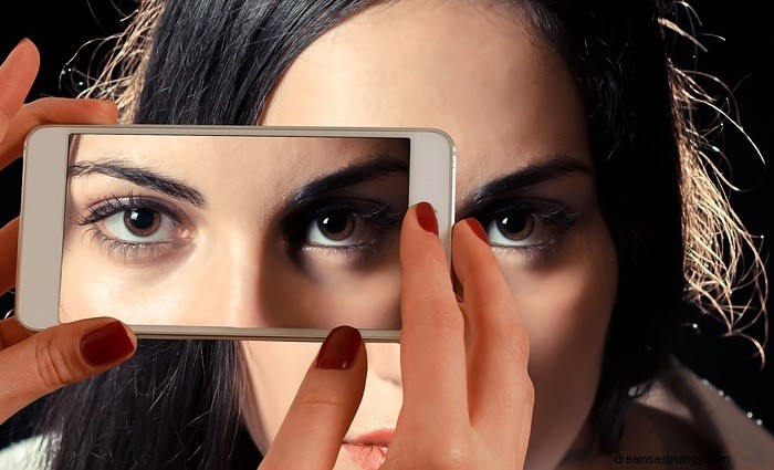 Dreaming of a Doppelgänger: What It Means and How to Interpret the Symbolism