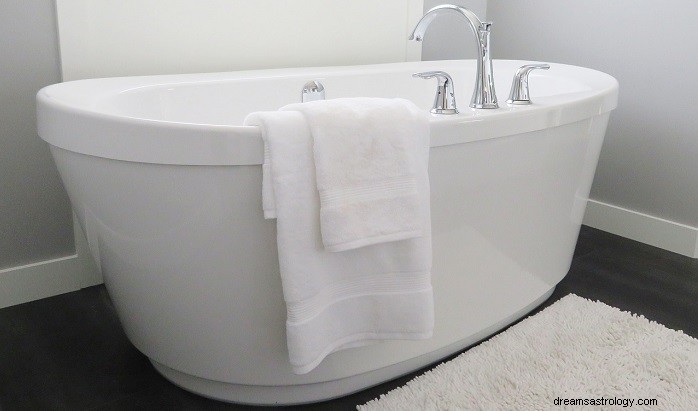 The Bathtub in Dreams: Symbolic Meanings & Spiritual Insights