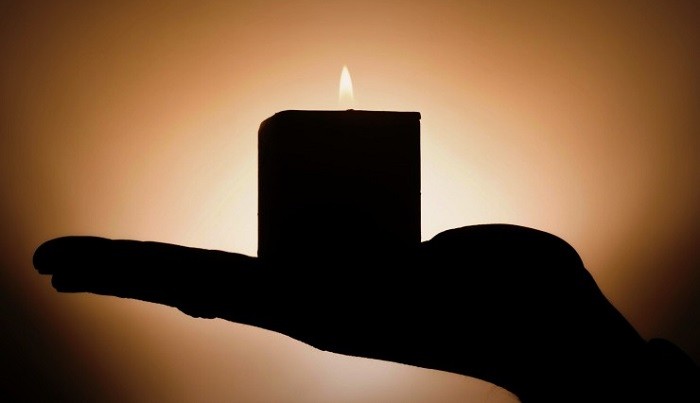 Black Candle Significance: Meaning, Symbolism, and Spiritual Insights