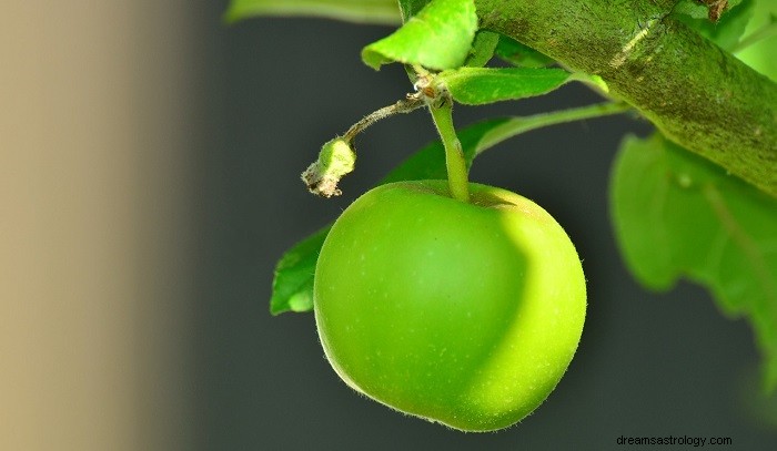 Unlock the Meaning of Apple Dreams: Symbolism & Interpretation