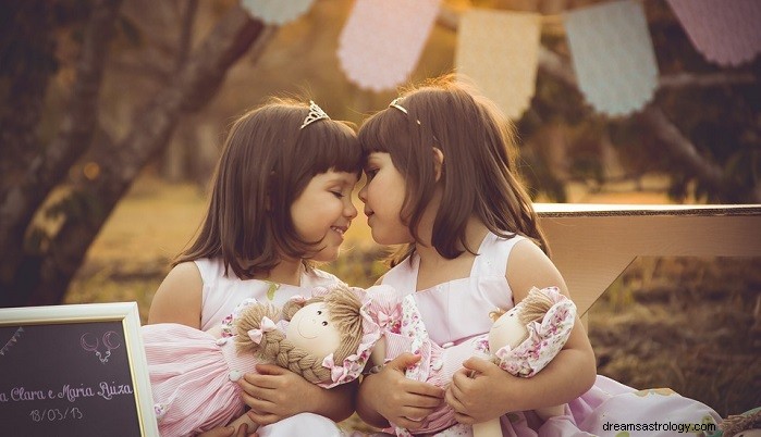 Twin Birth Dreams: Symbolic Meanings & Interpretations