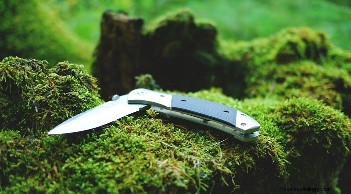 Understanding Stabbing Dreams: What They Reveal About Betrayal and Emotional Pain