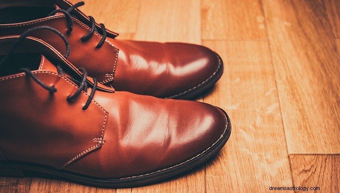 Biblical Interpretation of Shoes in Dreams: Uncovering Their Spiritual Significance