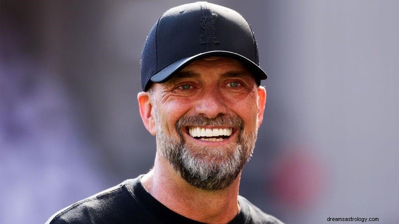 The 2026 Top Football Coaches: Pioneers of Tactical Brilliance
