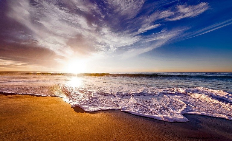 The Beach in Dreams: Symbolic Meanings and Interpretations