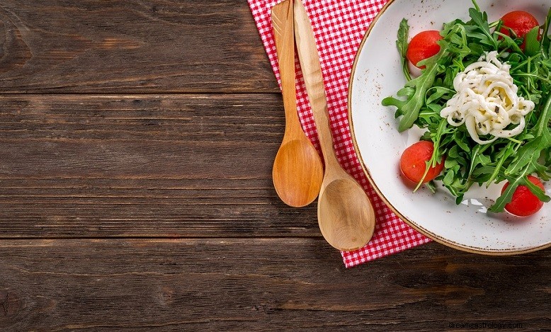 Dreaming About Serving Food: Symbolic Meaning & Interpretation