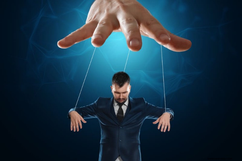 7 Key Signs When You Dream of Being Pulled by an Invisible Force