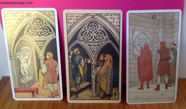 Tres de Pentáculos en el Tarot 