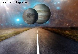 Jupiter Trine Neptune:Magiczna tajemnicza wycieczka 