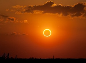 Réflexions sur l éclipse solaire du Taureau du 10 mai 2013 