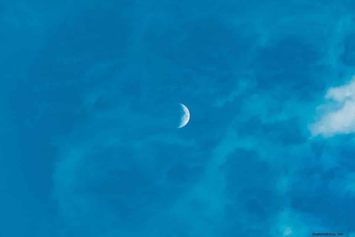 Der Oktober ist ein astrologisches Chaos:ein blauer Halloween-Mond und ein rückläufiger Merkur kommen diesen Monat 