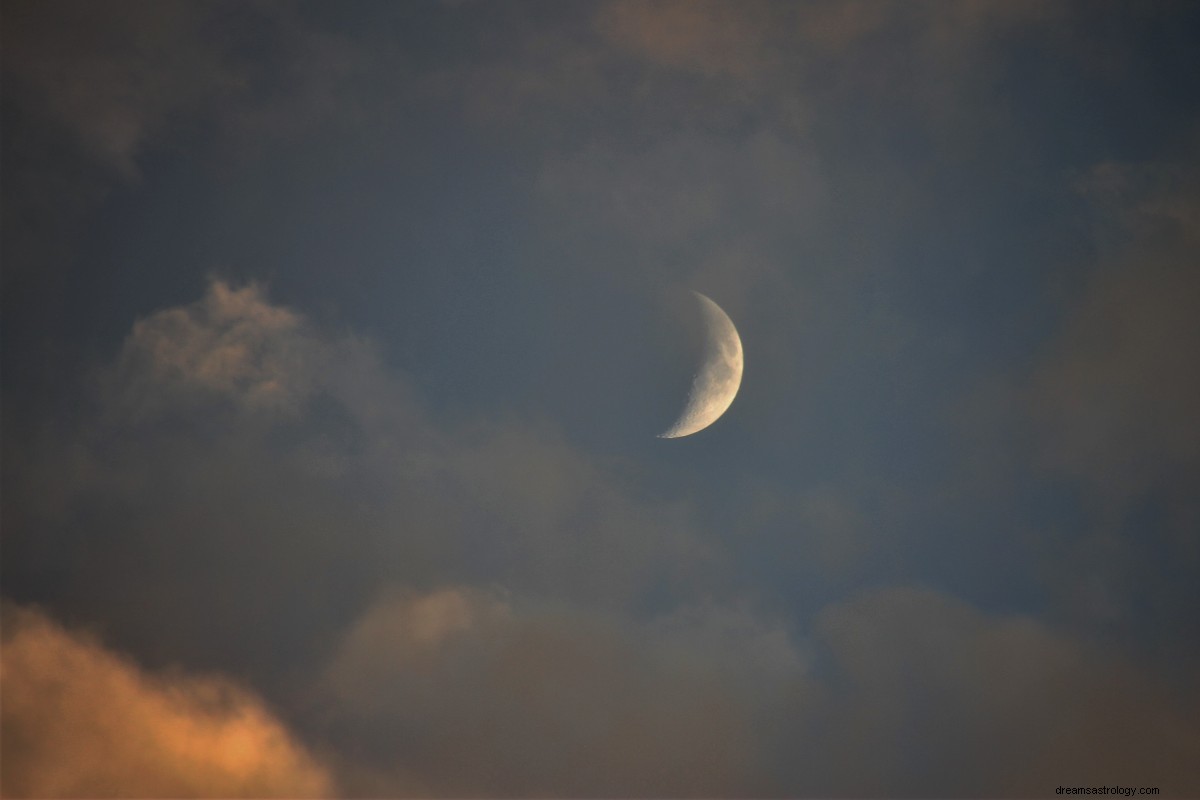 La nouvelle lune de mars en Poissons veut que vous exploriez votre côté mystique 