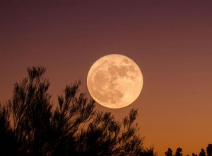 La Luna Rosada Llena de Abril en Escorpio se sentirá especialmente intensa 