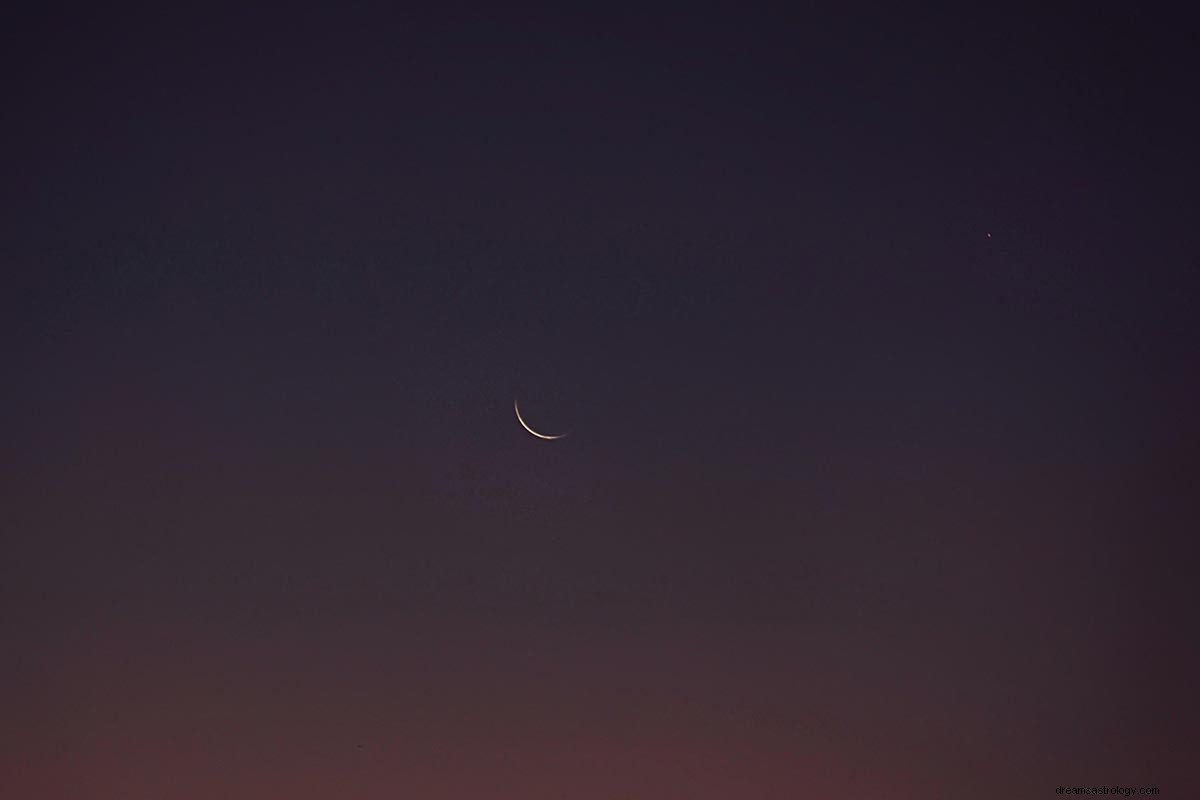 De nieuwe maan van september in Maagd is een tijd voor wedergeboorte - wat te weten 