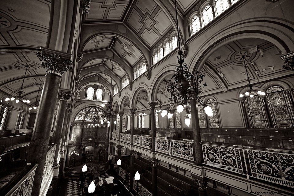 Sinagoga in un sogno:significato e simbolismo 