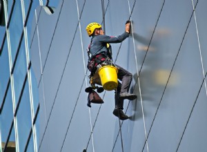 Rengøring af noget – drømmebetydning og symbolik 