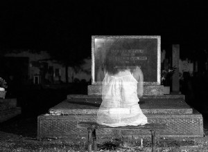 夢の中の幽霊–意味と象徴主義 