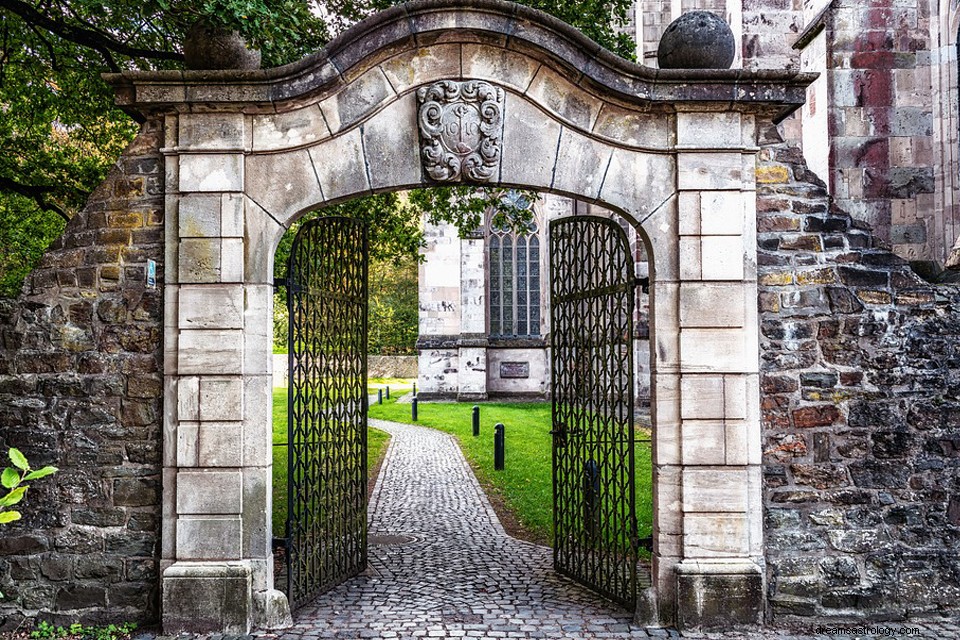 Rêver d une porte - Signification et symbolisme 