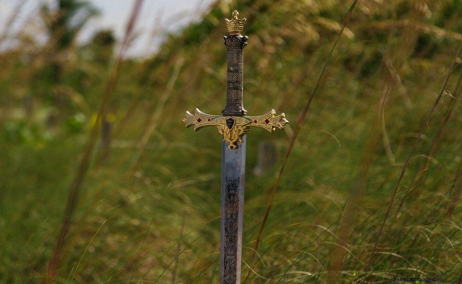剣–夢の意味と象徴主義 