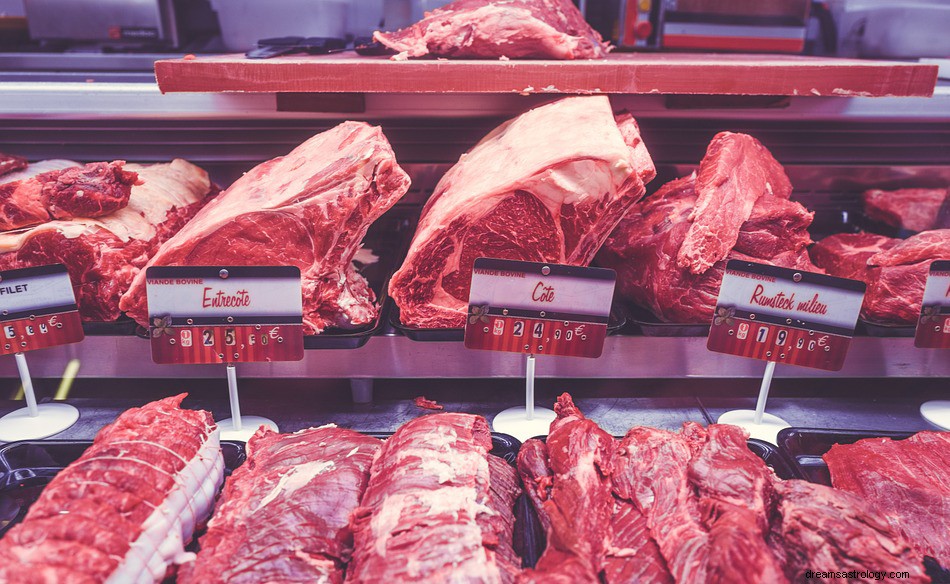 Marzyć o mięsie – znaczenie i symbolika 