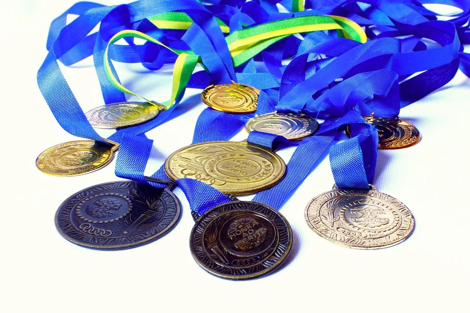 Träume über Medaille – Bedeutung und Symbolik 