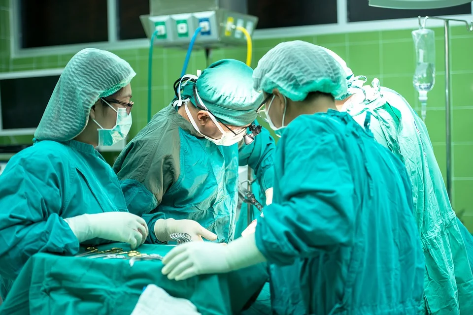 Kirurgi – drømmebetydning og fortolkning 