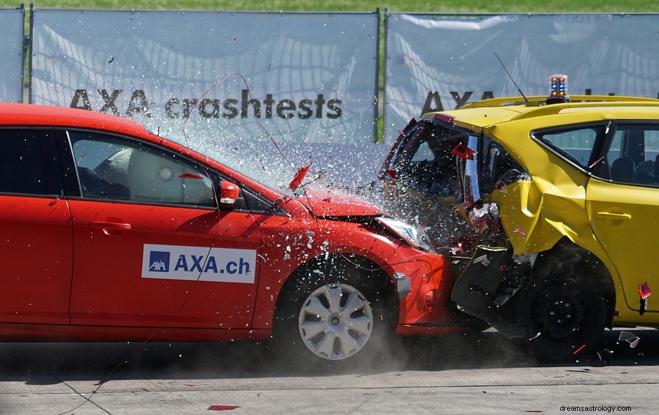 Dromen over auto-ongeluk of ongeval - betekenis en symboliek 