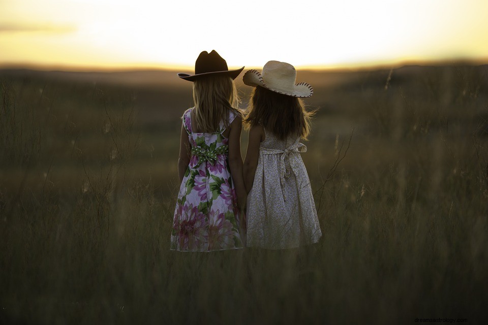 Siostry – znaczenie i interpretacja snów 