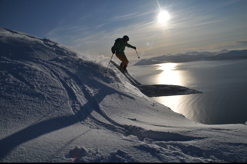 Ski og ski – drømmebetydning og symbolikk 