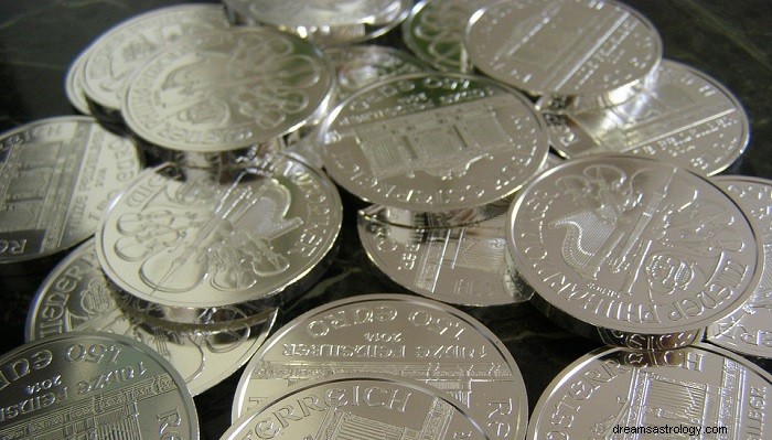 Drømmer om sølvmønter – fortolkning og mening 