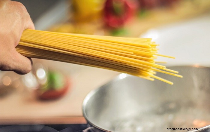 Significado bíblico de cozinhar em um sonho - Interpretação e significado 