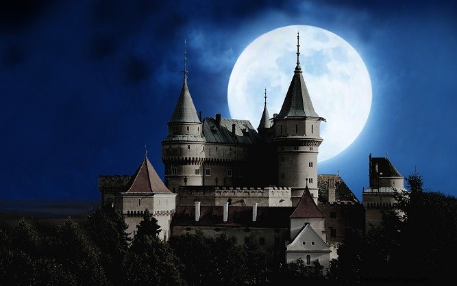 Slott – Drømmebetydning og symbolikk 